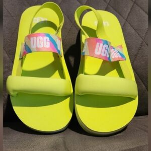 UGG Zuma Sling . New